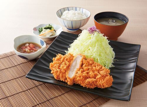 スタミナロースかつ御飯販売中